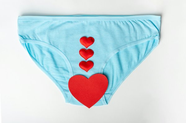 Maillot de bain menstruel : le guide pour nager en toute sérénité